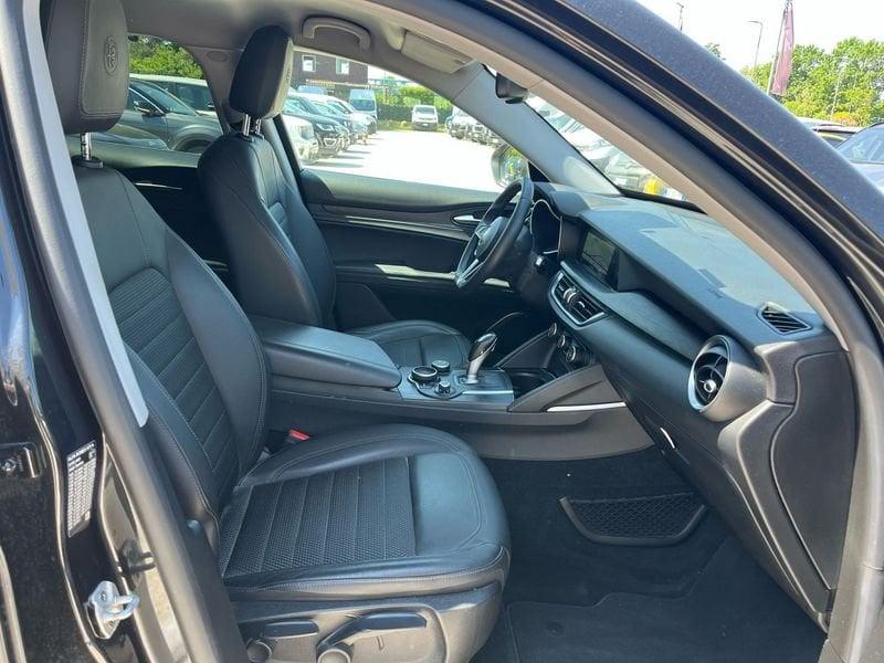 Alfa Romeo Stelvio 2.2 Turbodiesel 210 CV AT8 Q4 Executive