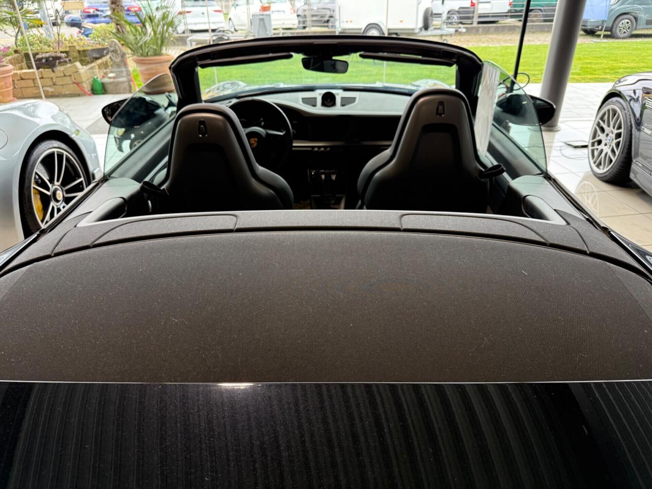 PORSCHE 911 992 CARRERA 4S