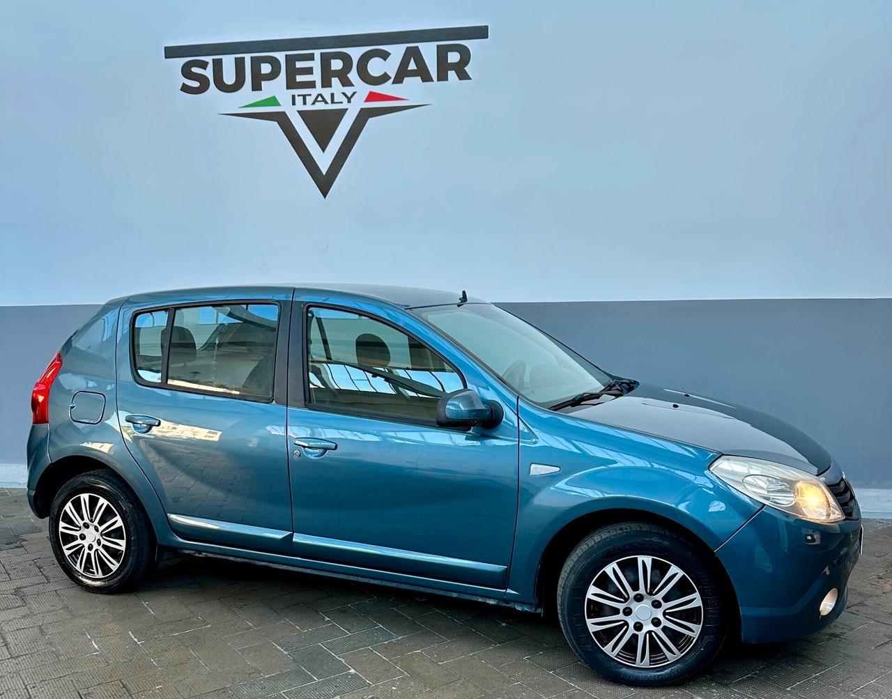 Dacia Sandero 1.4 Benz/gpl di serie, buoni condizioni generali