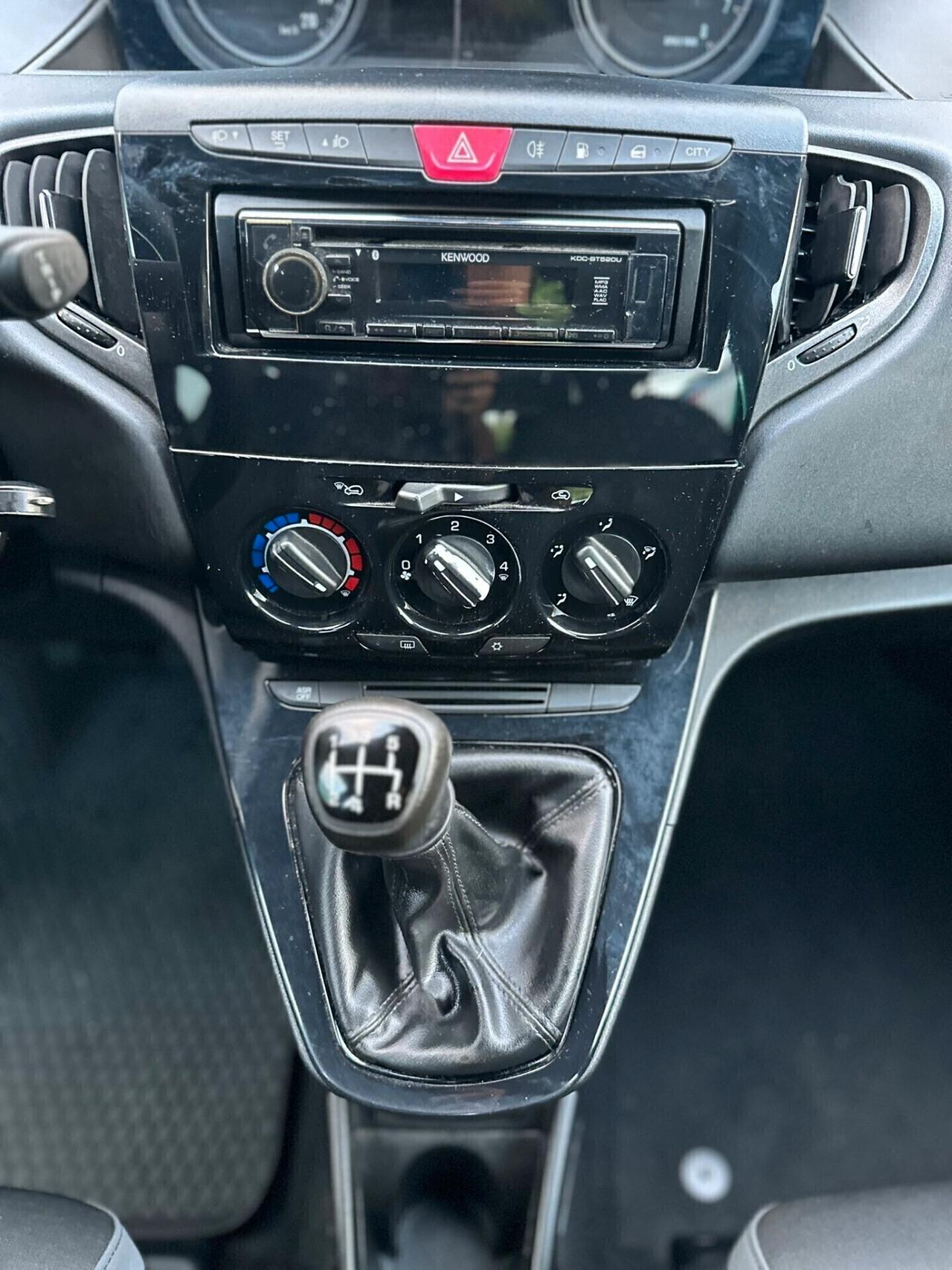 Lancia Ypsilon ANNO 2019 1.2 ECOCHIC GPL DI SERIE