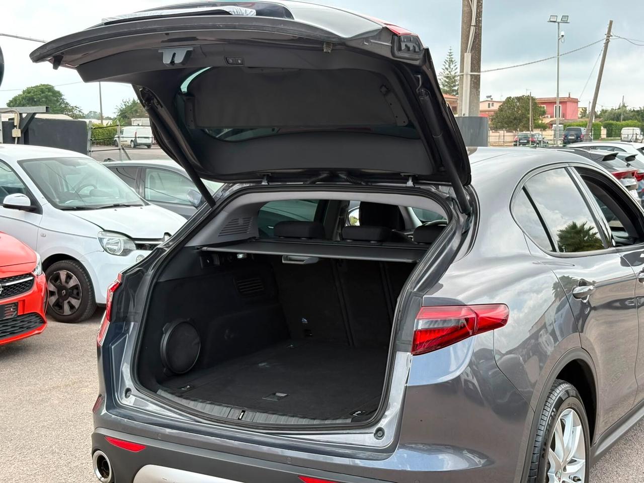 Alfa Romeo Stelvio 2.2 Turbodiesel 190 CV AT8 RWD Business