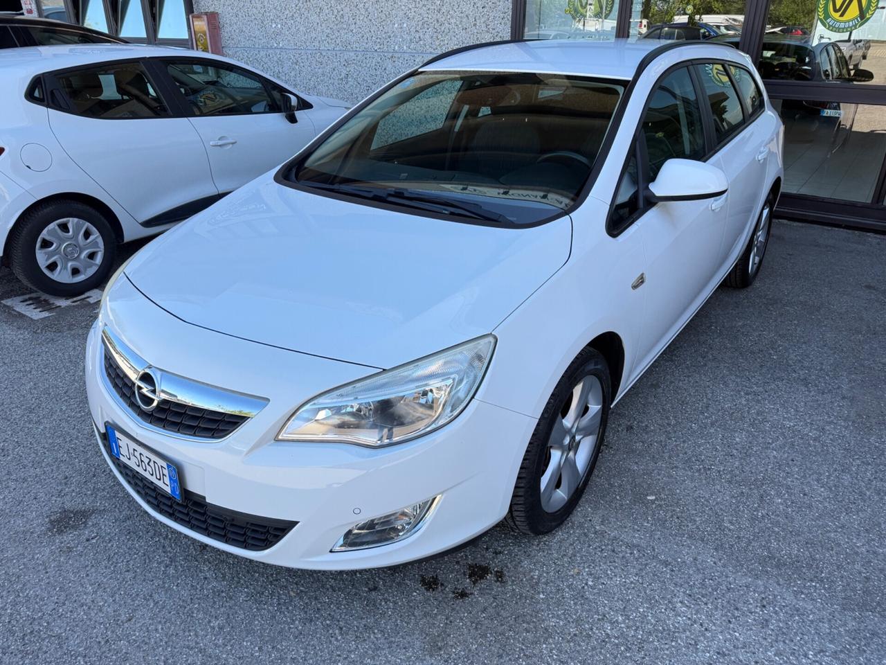 Opel Astra 1.6 115CV Sports Tourer Cosmo