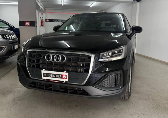 AUDI Q2 35 TDI quattro S tronic Business