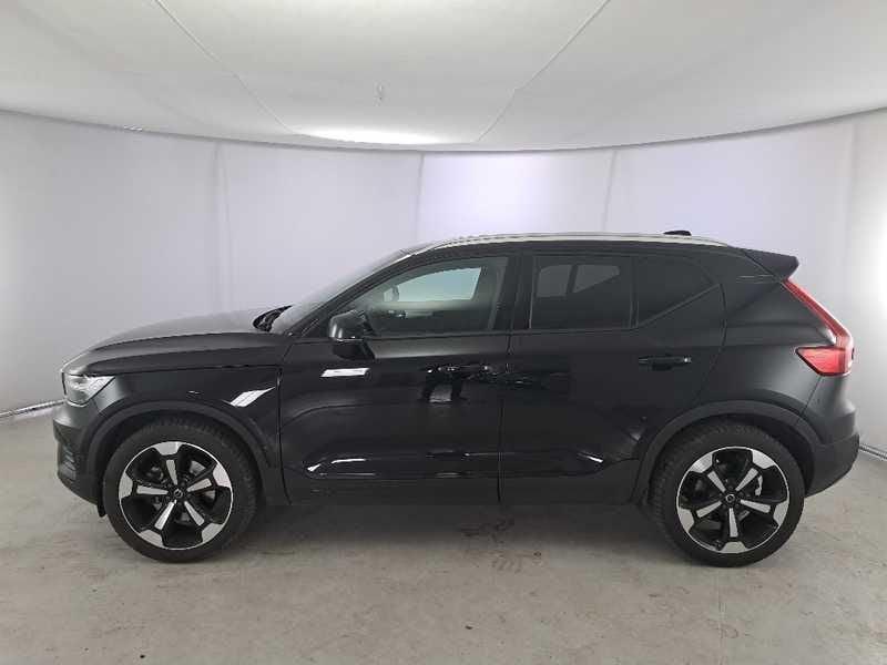 Volvo XC40 B4 AWD Geartronic Momentum Pro