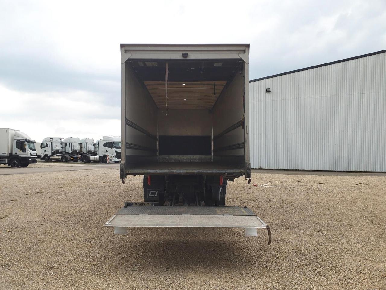 IVECO EUROCARGO 120E22P Euro 6