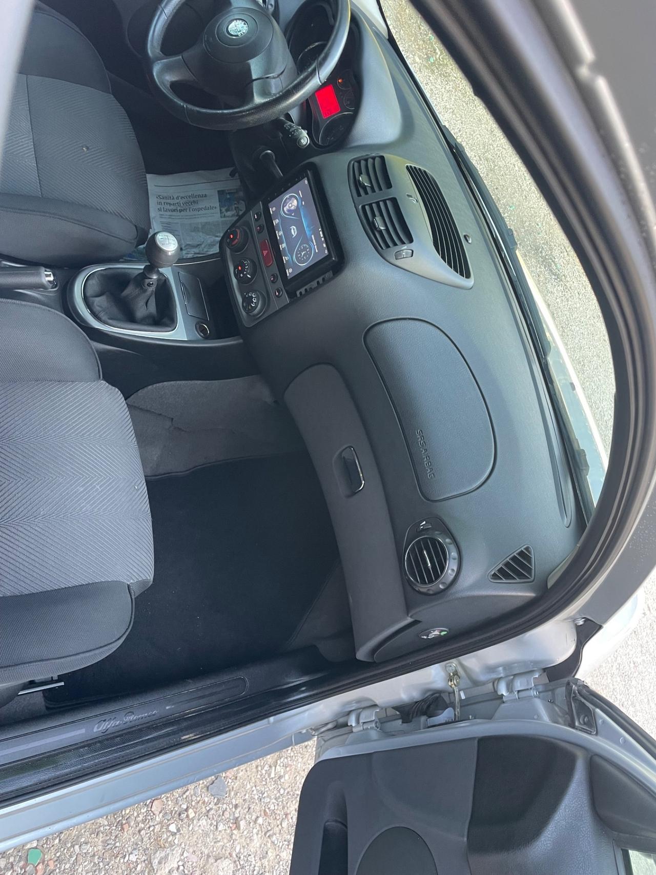 Alfa Romeo 147 1.9 JTD (120) 5 porte Distinctive