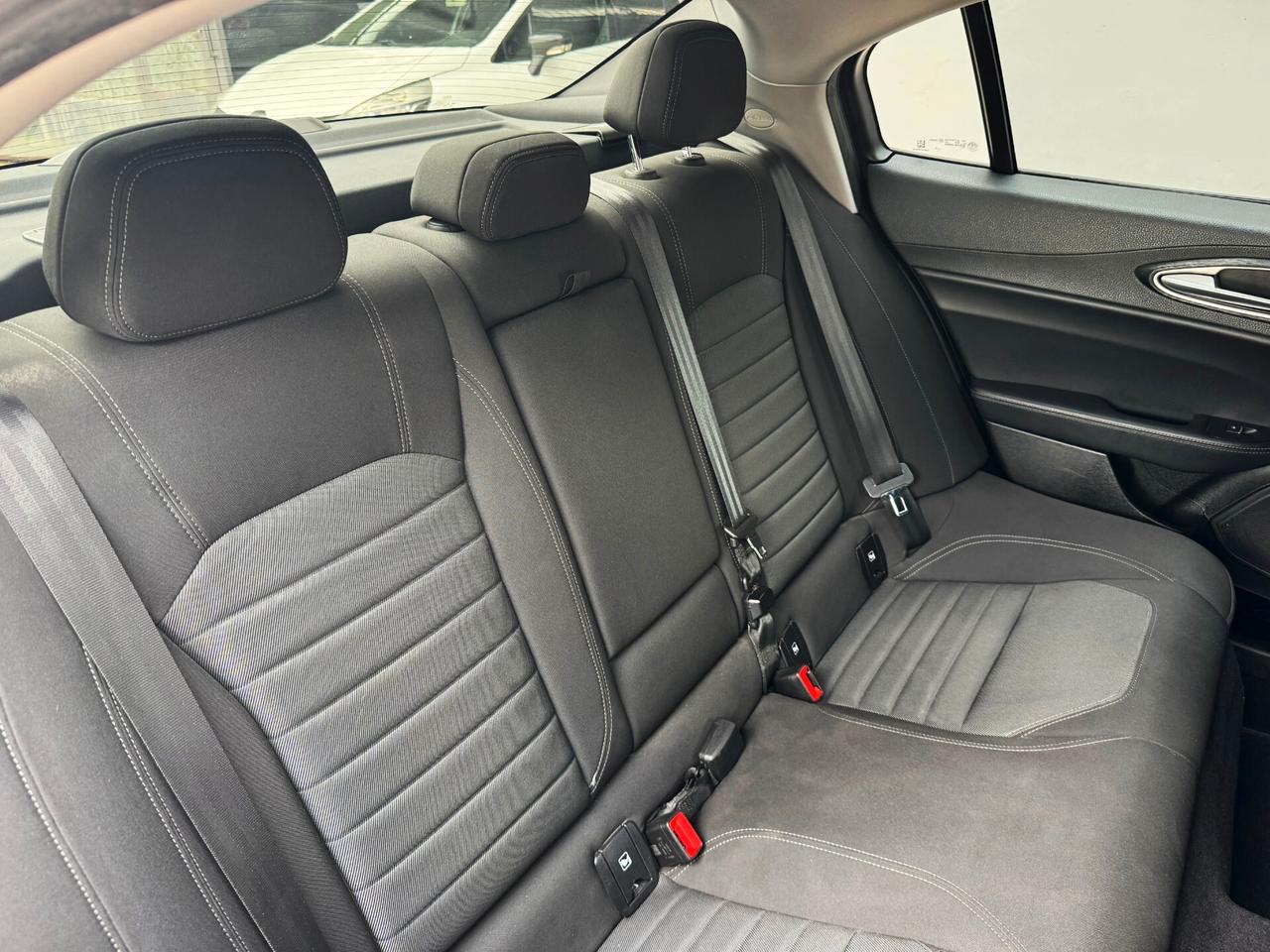 Alfa Romeo Giulia 2.2 Super 160cv AT8 | PREZZO PROMO