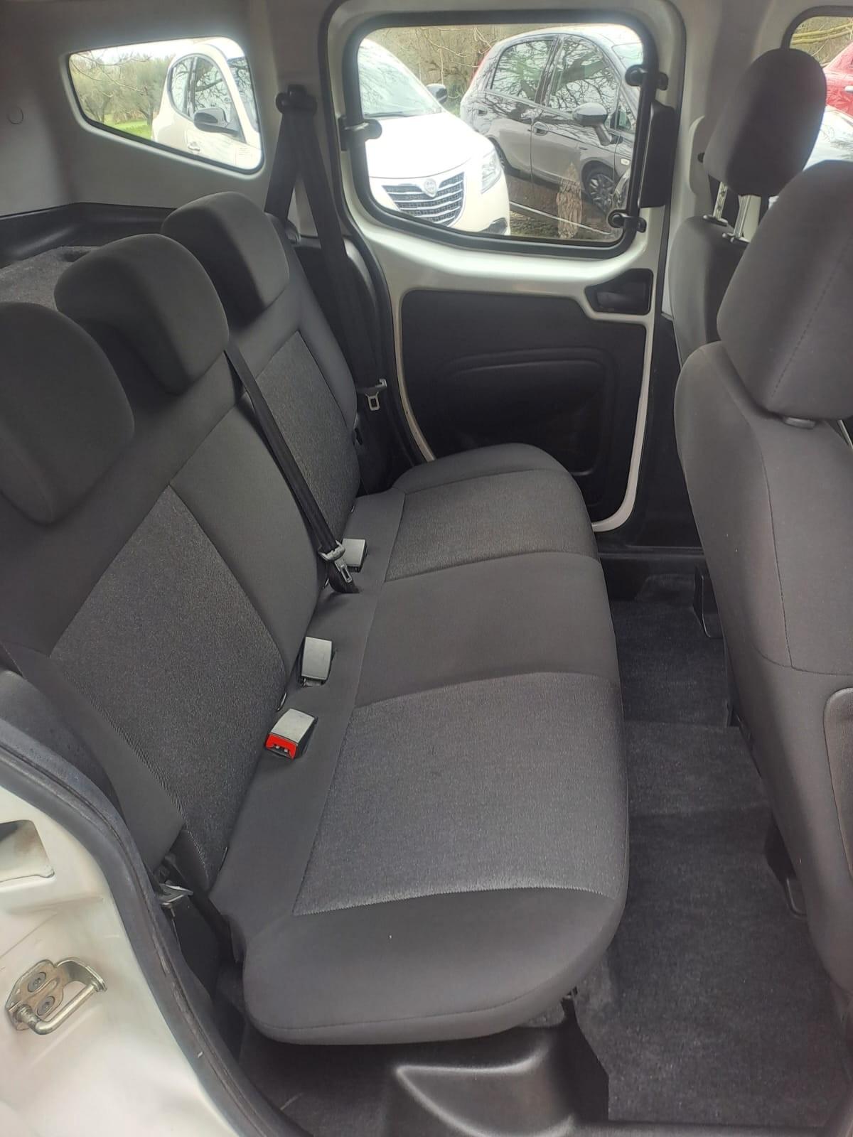 Fiat Qubo 1.4 8V 77 CV Lounge