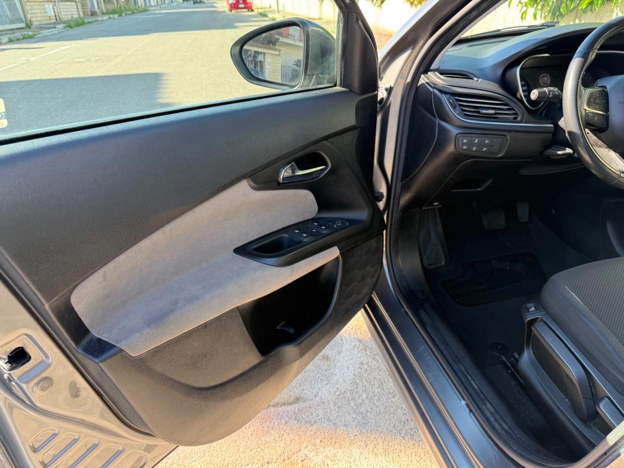 Fiat Tipo 1.6 Mjt S&S DCT 5 porte S-Design