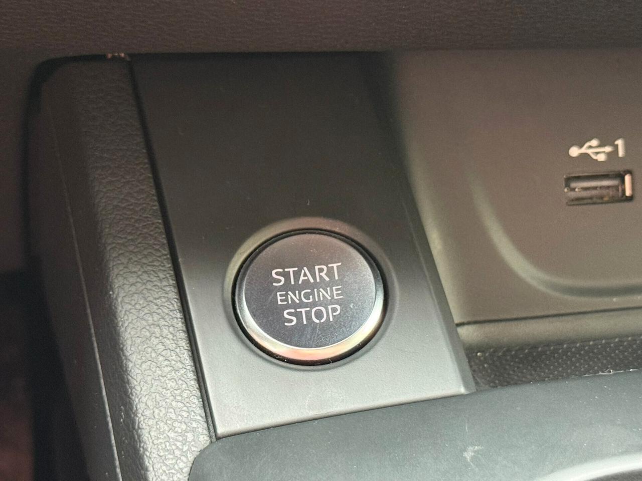 Audi A4 Avant 30 TDI/136 CV S tronic Business