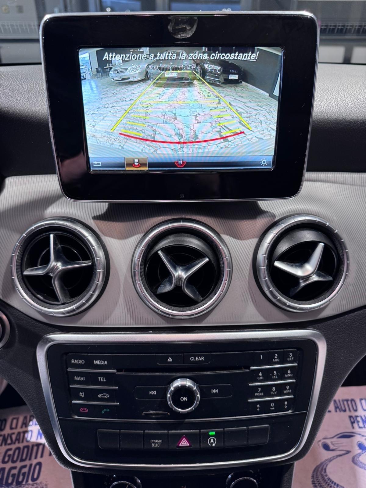 Mercedes-benz CLA 200 d Automatic Premium Dark Night