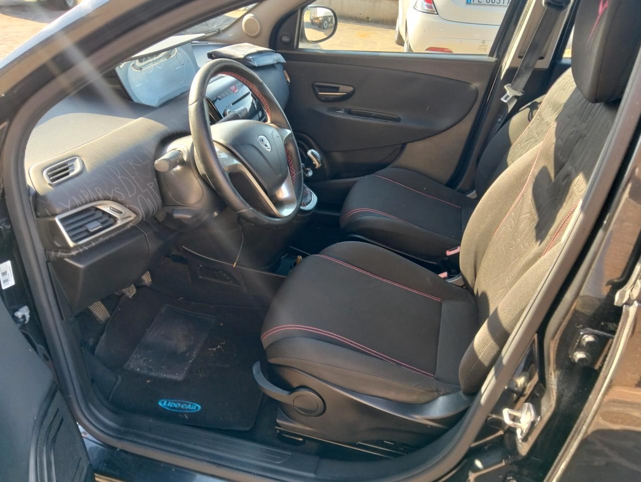Lancia Ypsilon 1.2 69 CV 5 porte GPL Ecochic Elefantino