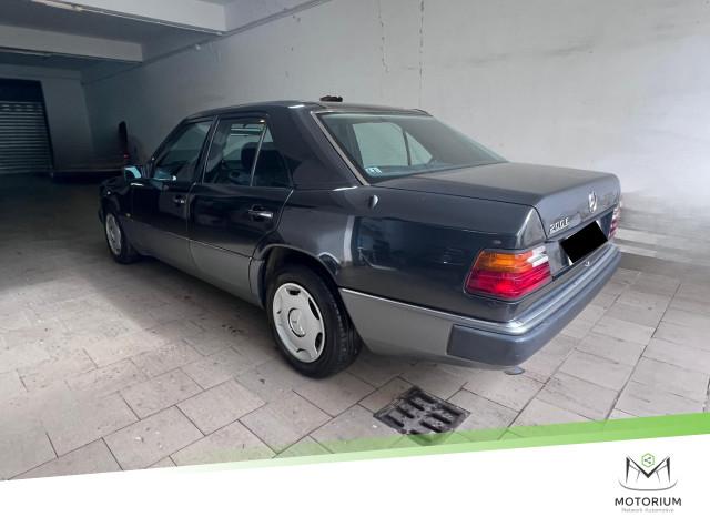 Mercedes-Benz E 200 Classe E 200