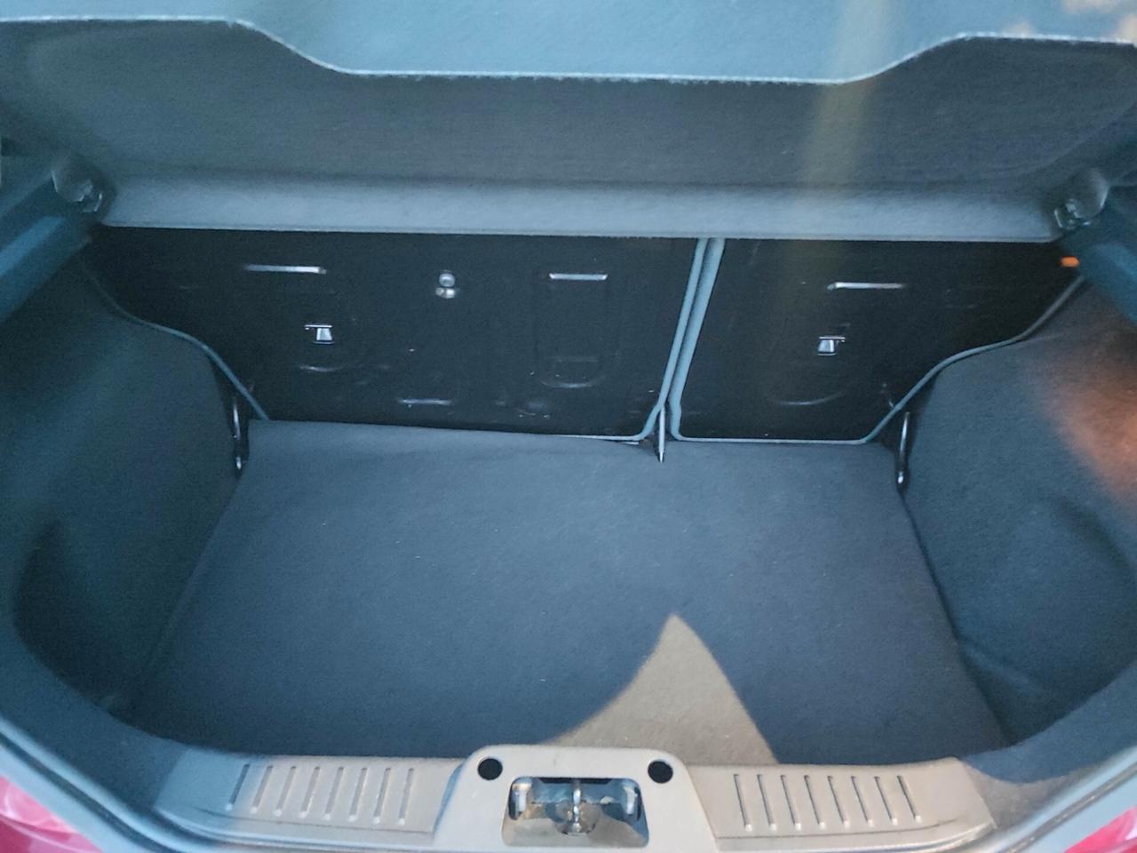 Ford Fiesta 1.4 5 porte Titanium uni-pro