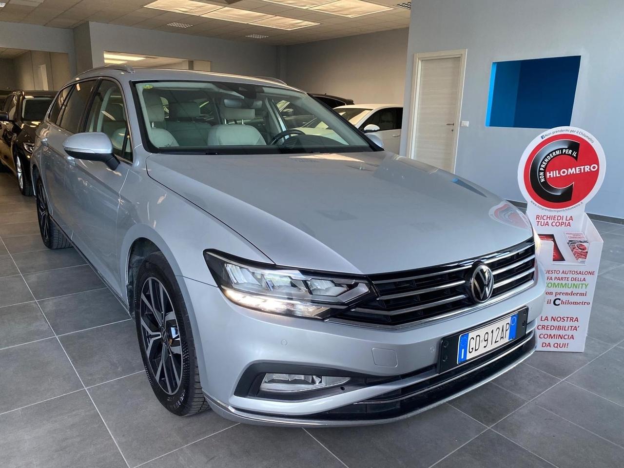 VOLKSWAGEN PASSAT VARIANT 2.0 EXECUTIVE 150CV - FULL LED, VIRTUAL COCKPIT, SEDILI RISCALDATI