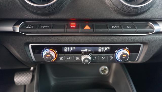 AUDI A3 SPB 40 TDI quattro S tronic Business