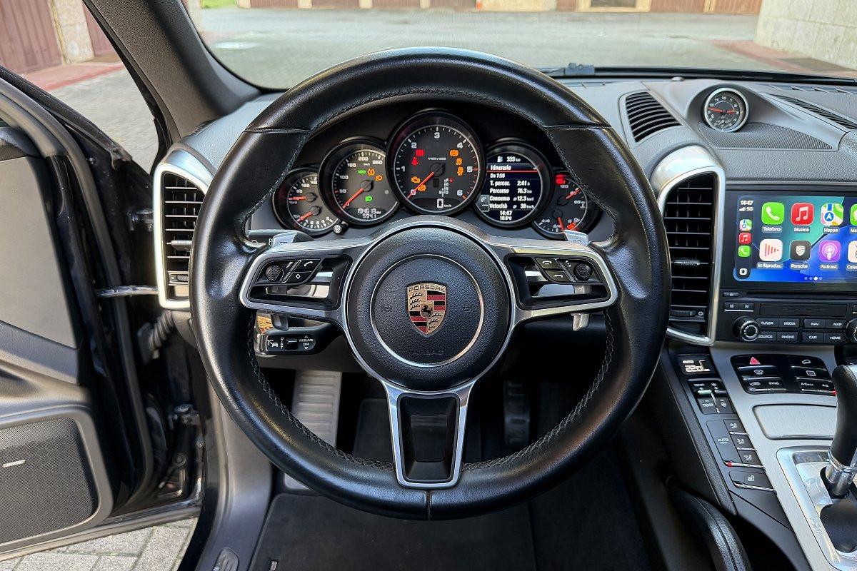 PORSCHE Cayenne 3.0 Diesel Platinum Edition