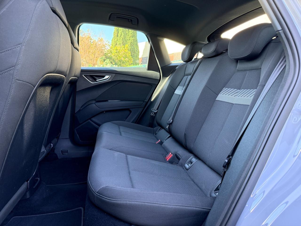 Audi Q4 35 Sportback e-tron 170cv