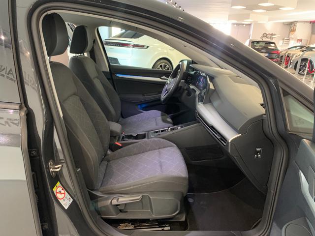 VOLKSWAGEN Golf 1.0 eTSI EVO DSG Life