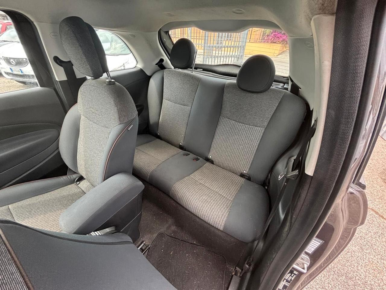 Fiat 500 500e Berlina 42 kWh La Prima