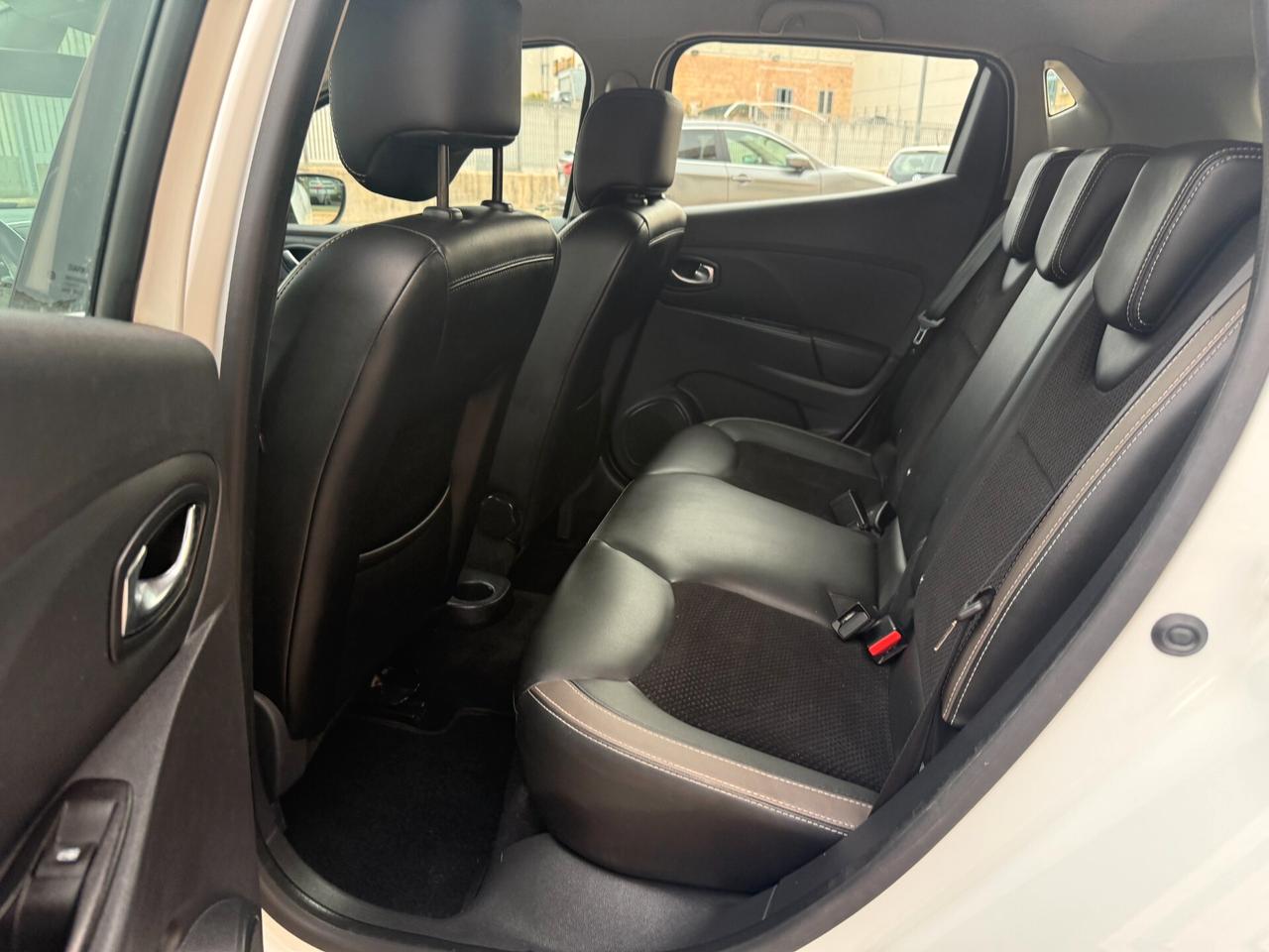 Renault Clio IV 2017 1.5 dci energy Intens 75cv FullLed Navi RetroCam Pelle