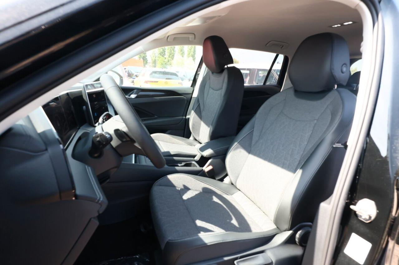 Volkswagen Tiguan 1.5 etsi Edition Plus 130cv dsg 5 anni garanzia VW
