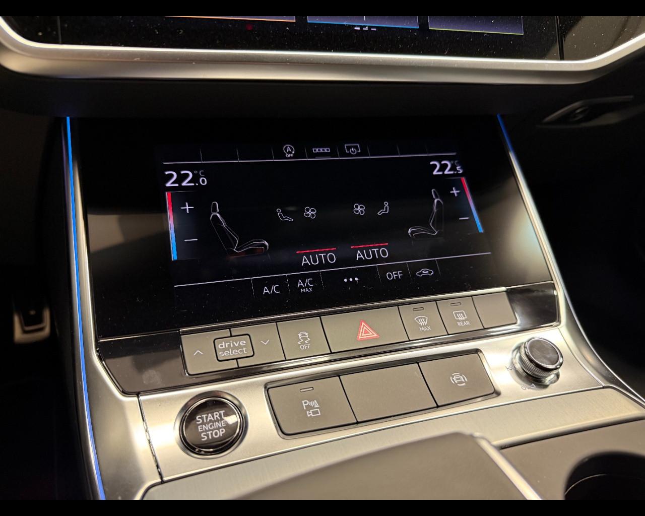 AUDI A6 AVANT 40 TDI MHEV S-TRONCI S LINE EDITION