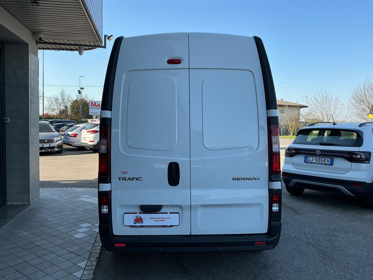 RENAULT TRAFIC T29 20 DCI 145 CV PL-TA