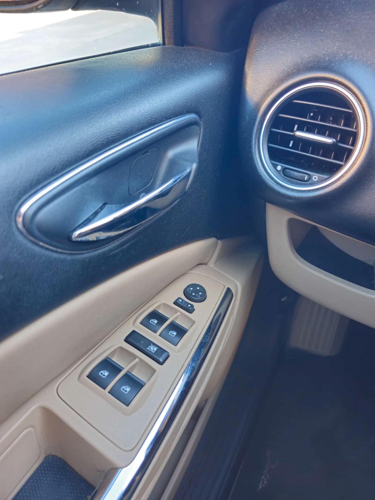 Lancia Delta 1.6 MJT DPF 105 CV Gold