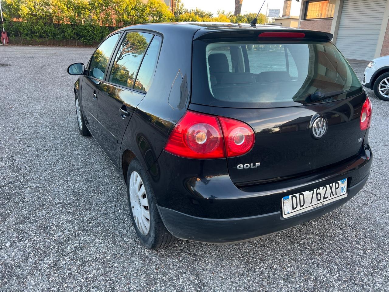 Volkswagen Golf 1.6 16V FSI 5p. Comfortline