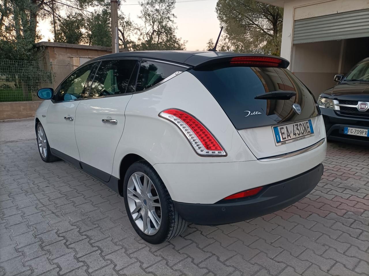 Lancia Delta 1.4 T-Jet 120 CV Platino Ecochic GPL