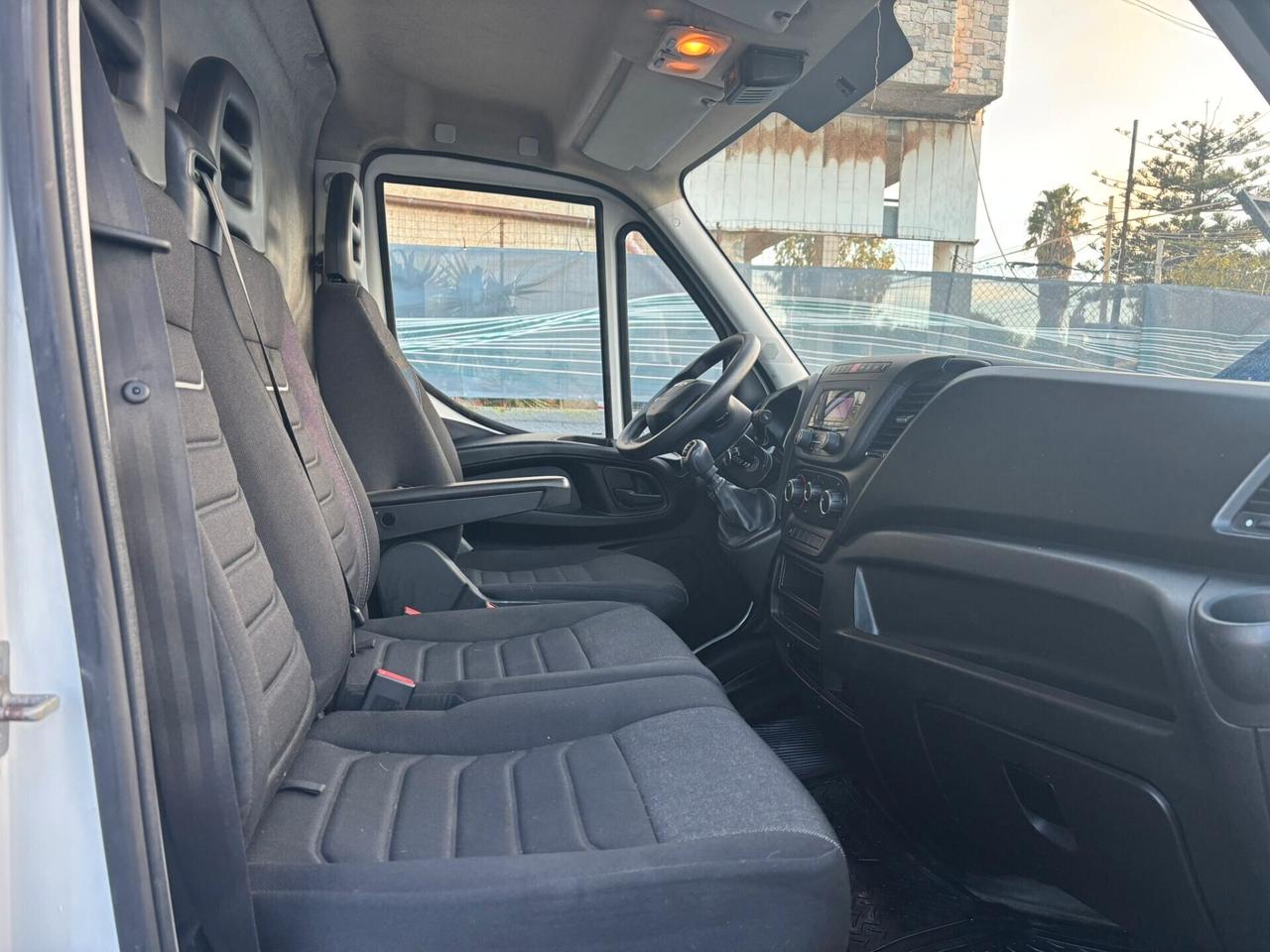 Iveco Daily 35S14 2.3 Diesel- Furgone