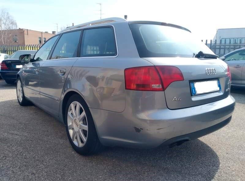 Audi A4 2.0 16V TDI Avant S-LINE