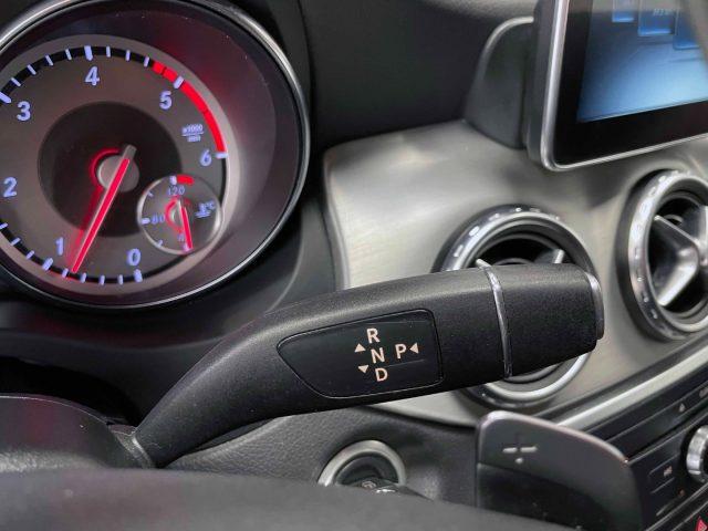 MERCEDES-BENZ GLA 220 D SPORT 4MATIC 177CV AUTO