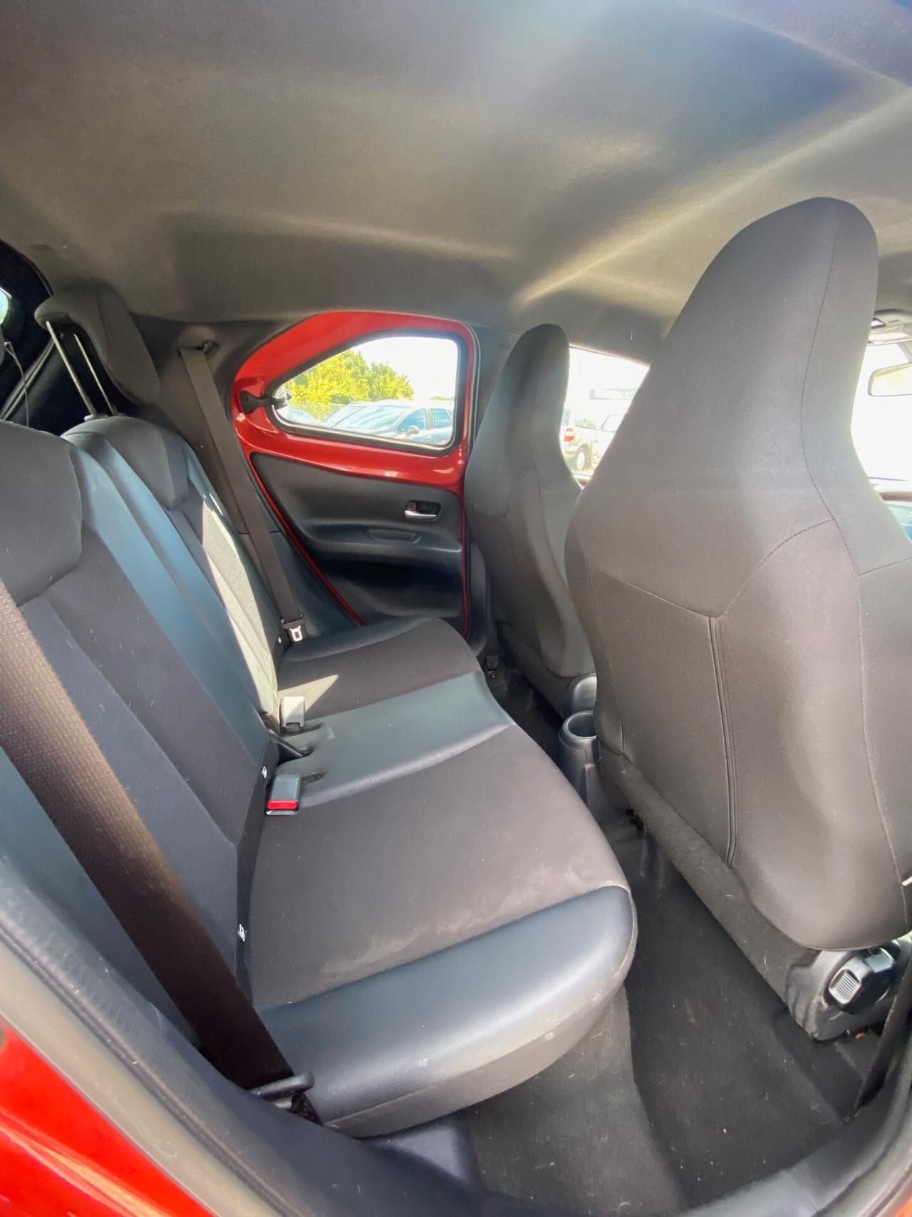 Toyota Aygo X 1.0 VVT-i 72 CV 5 porte Lounge