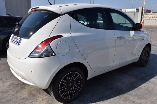 LANCIA Ypsilon 1.2 69 CV 5 porte S&S Gold