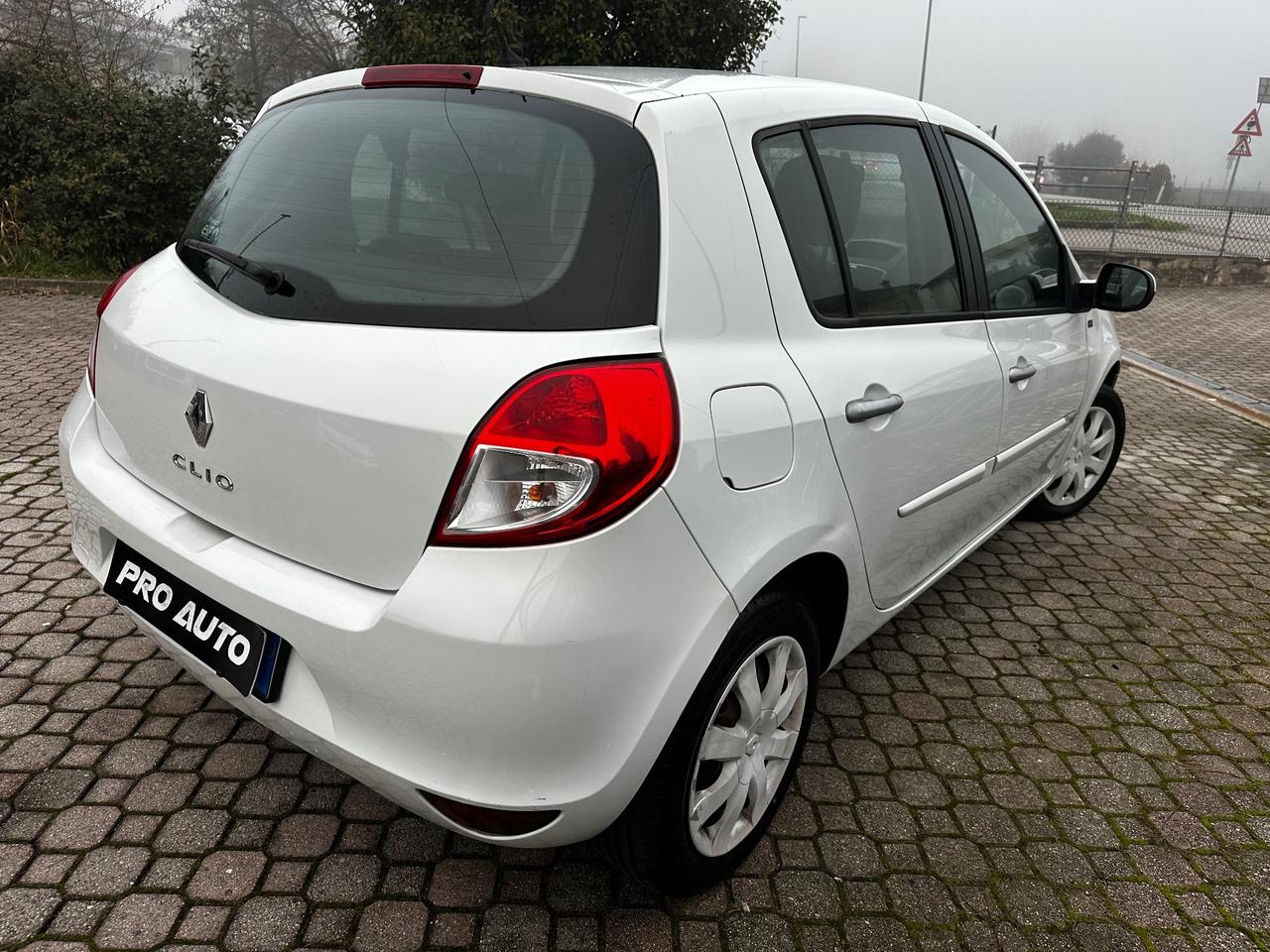 Renault Clio 1.2 16V 5 porte GPL Dynamique
