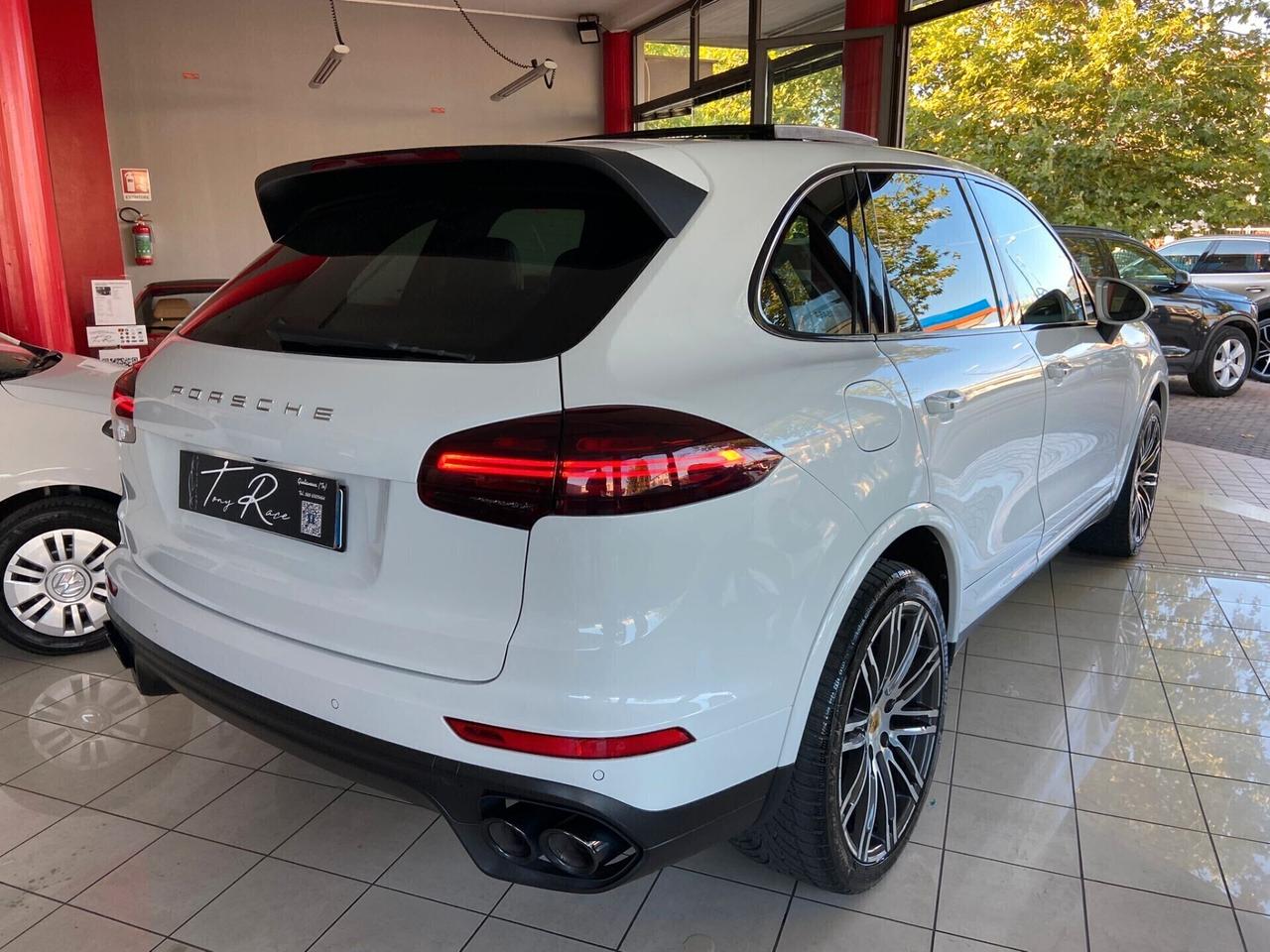 Porsche Cayenne 250CV 3.0 Diesel