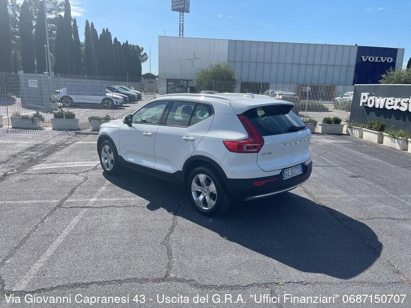 Volvo XC40 T2 Momentum Pro