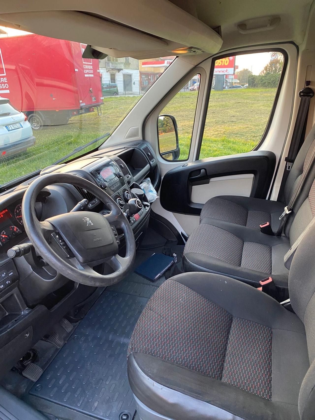 Peugeot Boxer 330 2.0 BlueHDi PC-TN Furgone
