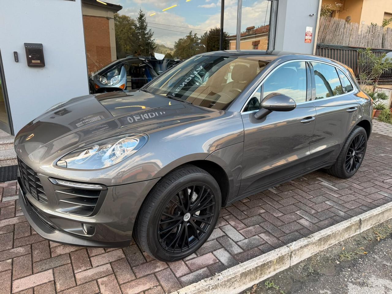 Porsche Macan 3.0 Diesel S / Book Service