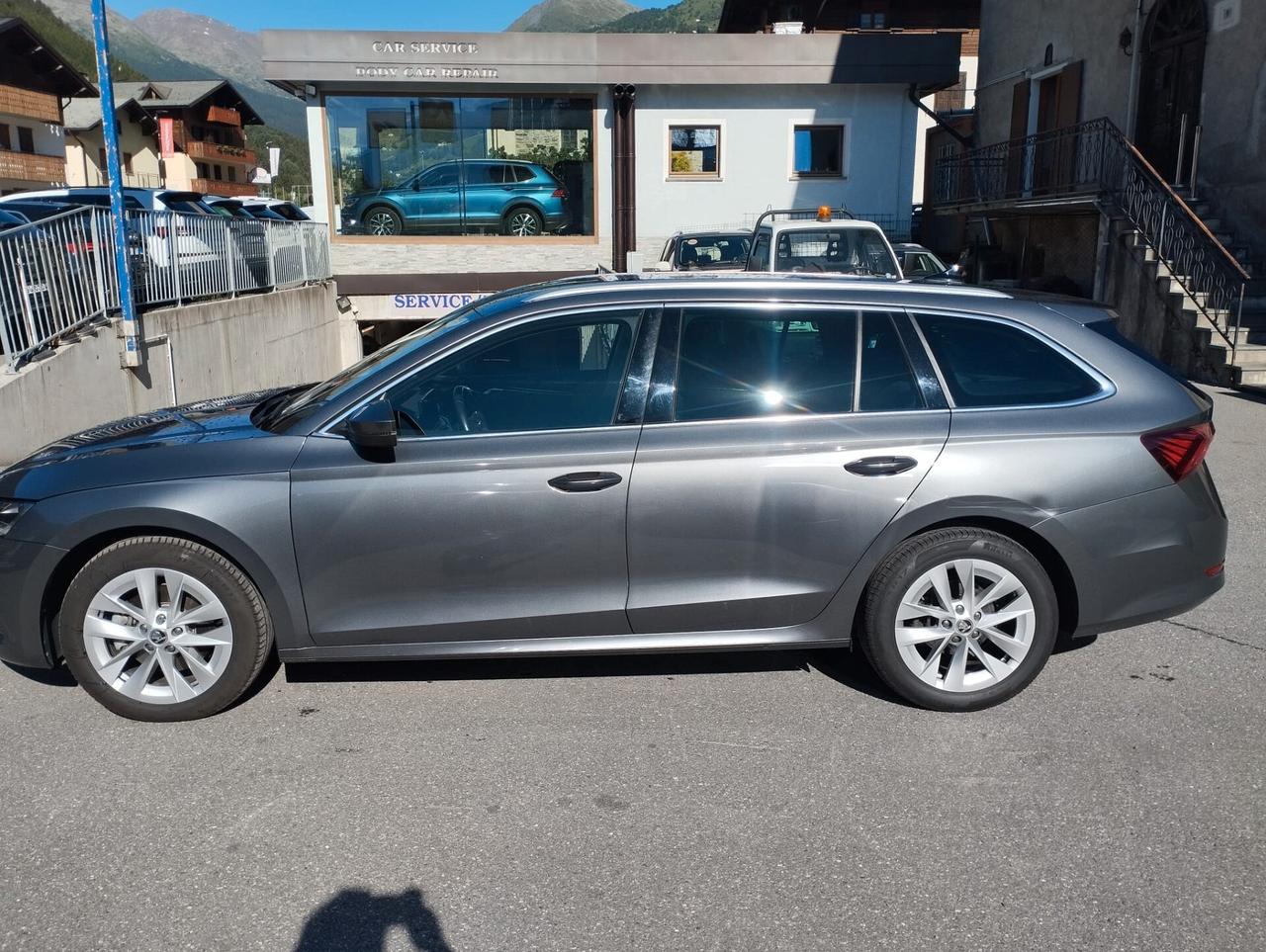 Skoda Octavia 2.0 TDI EVO SCR 150 CV DSG 4x4 Wagon Executive