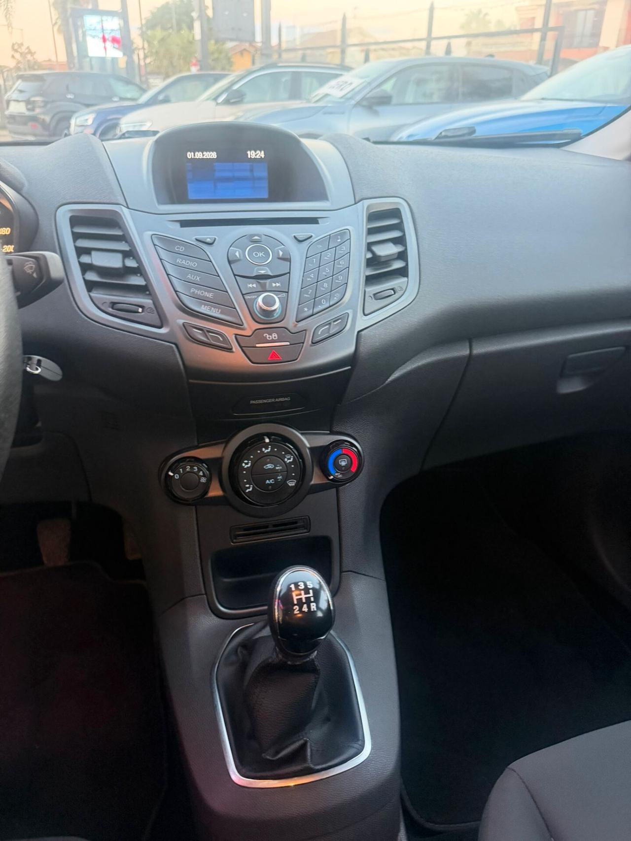 Ford Fiesta 1.5 TDCi 75CV 5 porte Black & White Edition, CON SOLI KM77.000