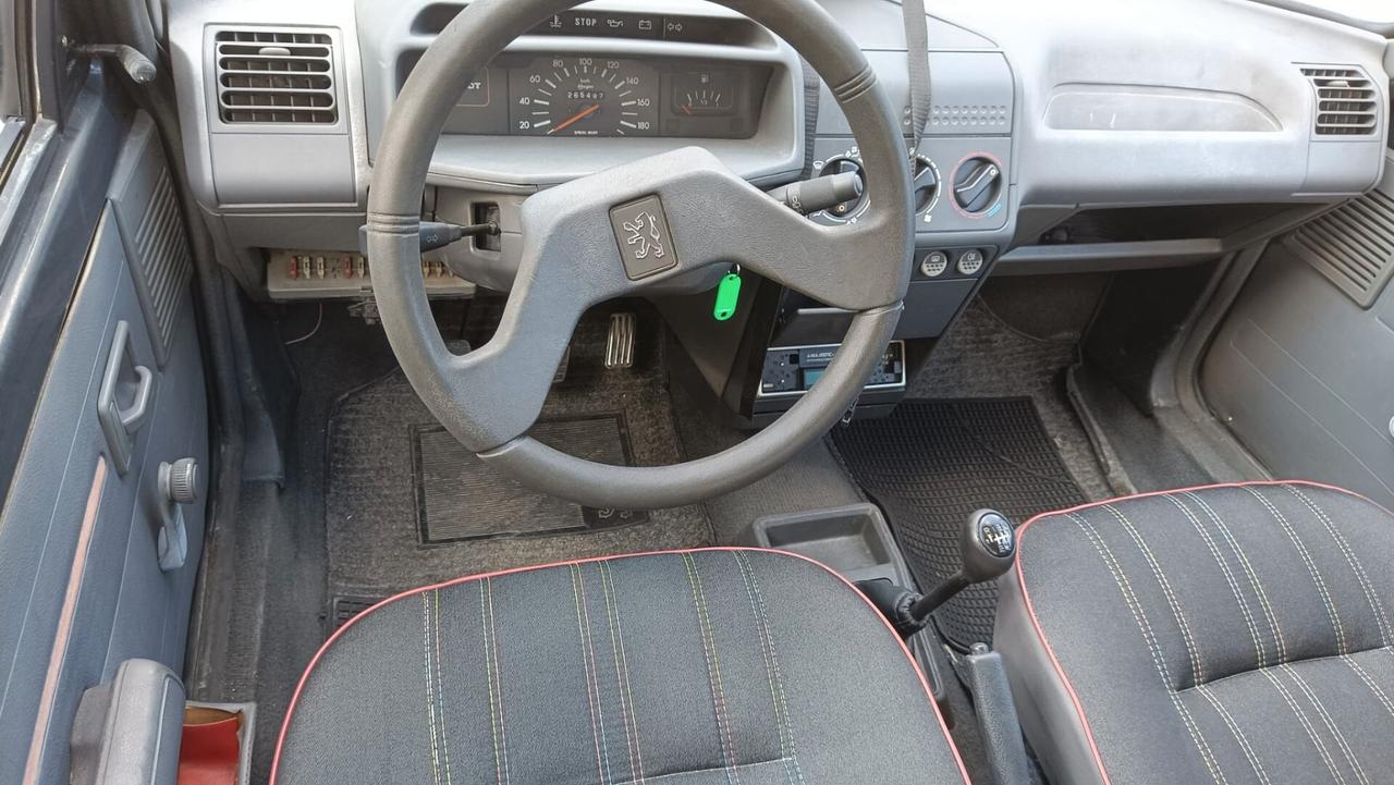 Peugeot 205 954 5 porte Look