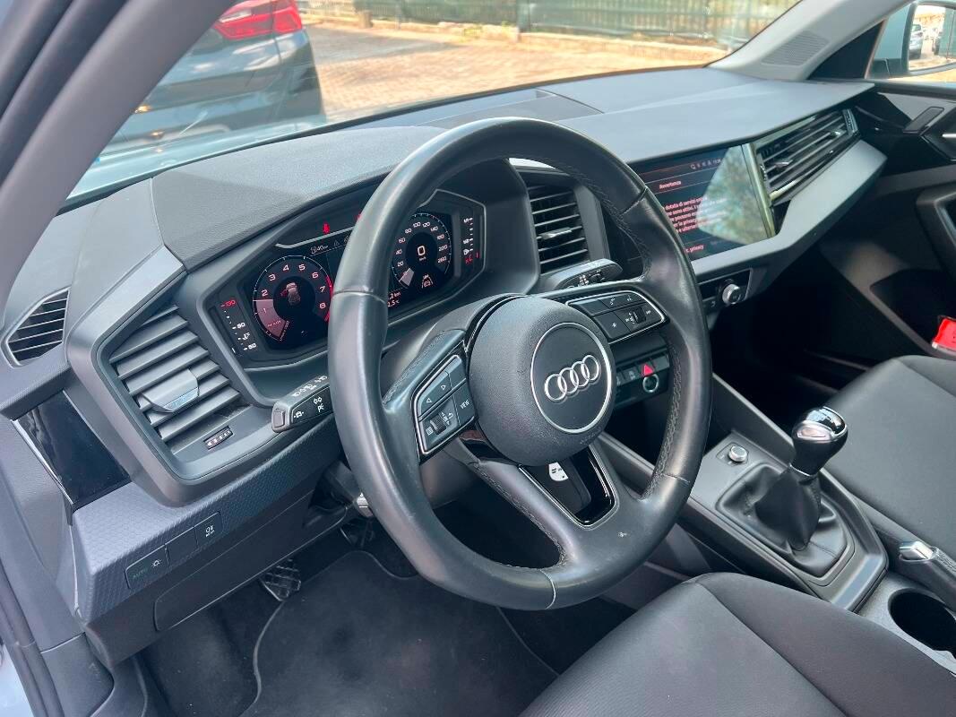 Audi A1 25 1.0 tfsi Admired my20