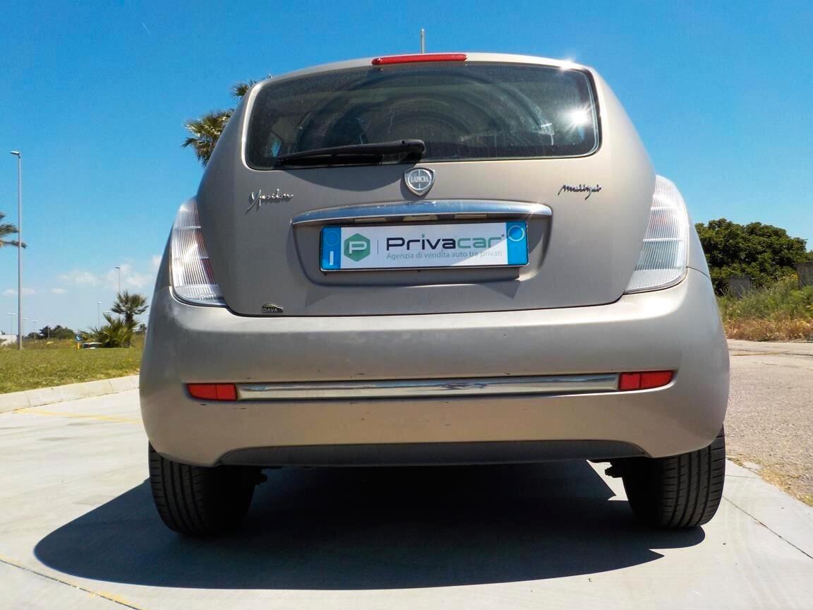 Lancia Ypsilon 1.3 MJT 90 CV Oro