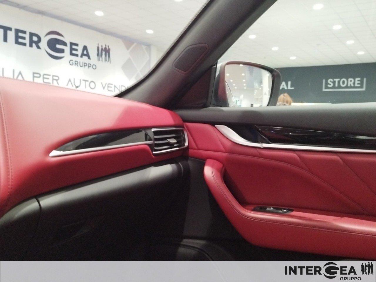 MASERATI Levante 2.0 mhev GT 330cv auto