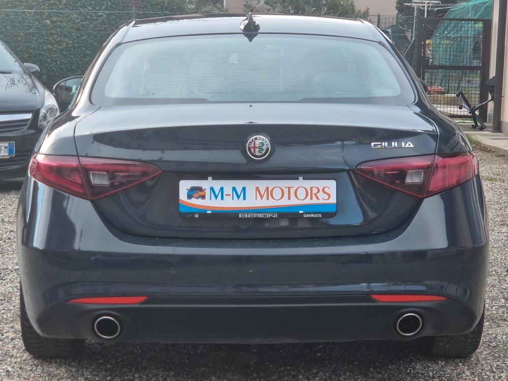 Alfa Romeo Giulia Berlina Giulia 2.2 t Business Sport 180cv