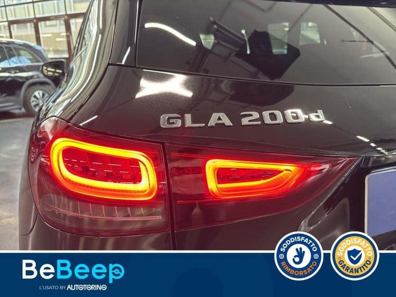 Mercedes-Benz GLA 200 D PREMIUM AUTO