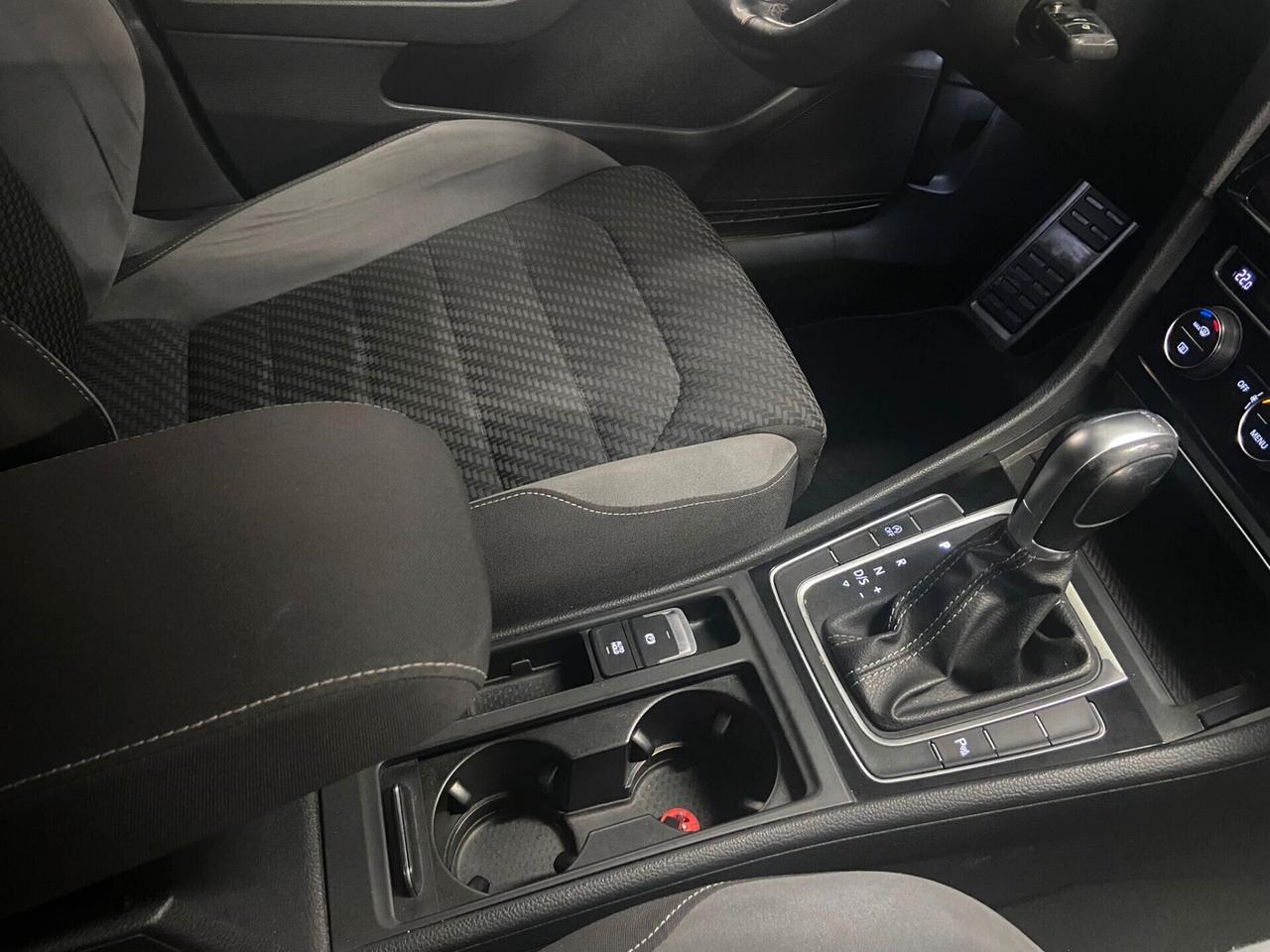 Volkswagen Golf 7.5 TDI 115 CV DSG RLINE PACK